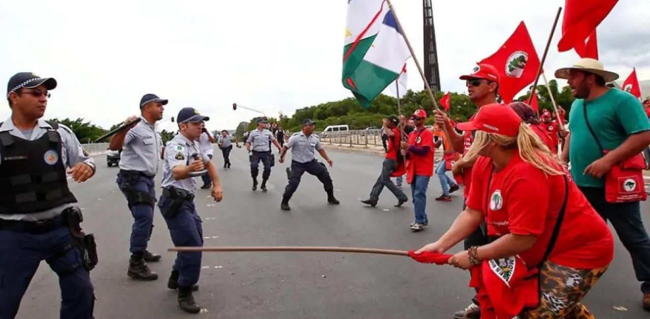 Governo Lula entrega comandos do Incra ao MST em 7 estados José