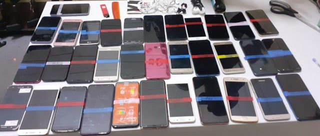 celulares sao apreendidos por ooliciais penitenciarios  x e