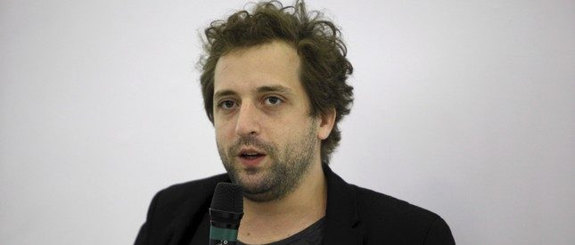 ri        rio de janeiro rj bienal do livro gregorio duvivier e antonio prata s e