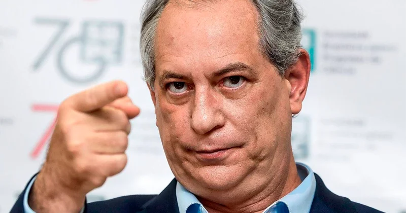 CIRO GOMES BOLADO