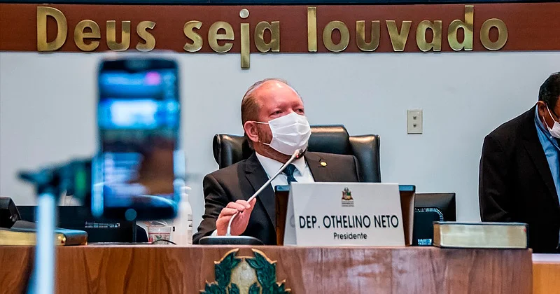 OTHELINO NETO APROVA