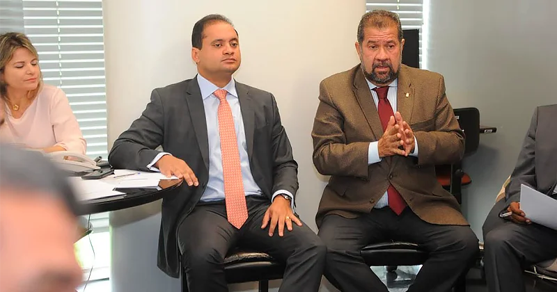 WEVERTON ROCHA E CARLOS LUPI