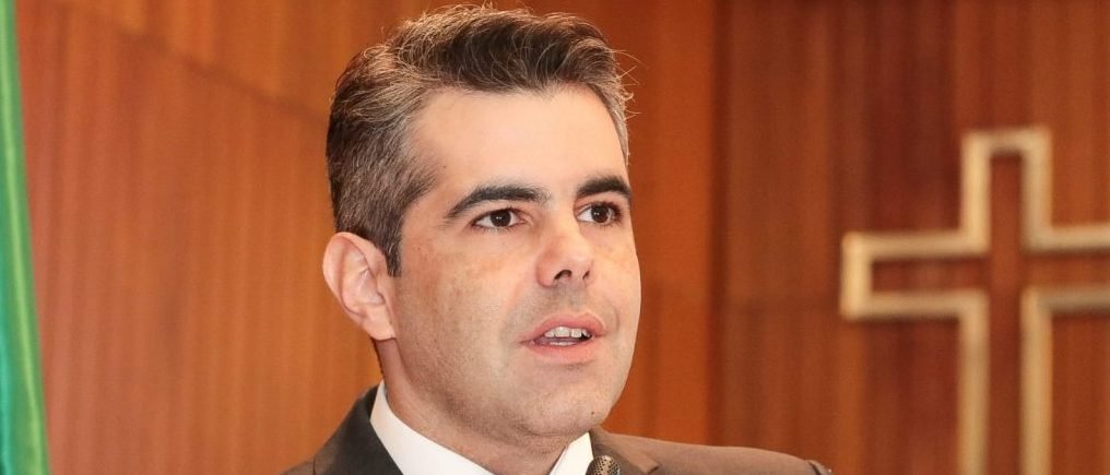 adriano aldenora bello x e