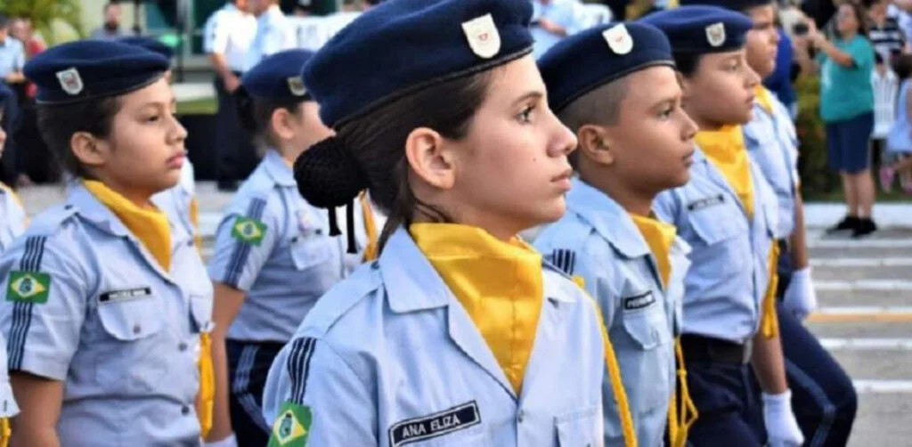 Escola militar