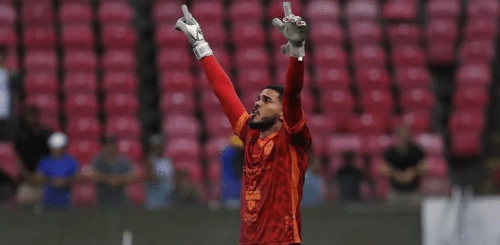 Moisés goleiro