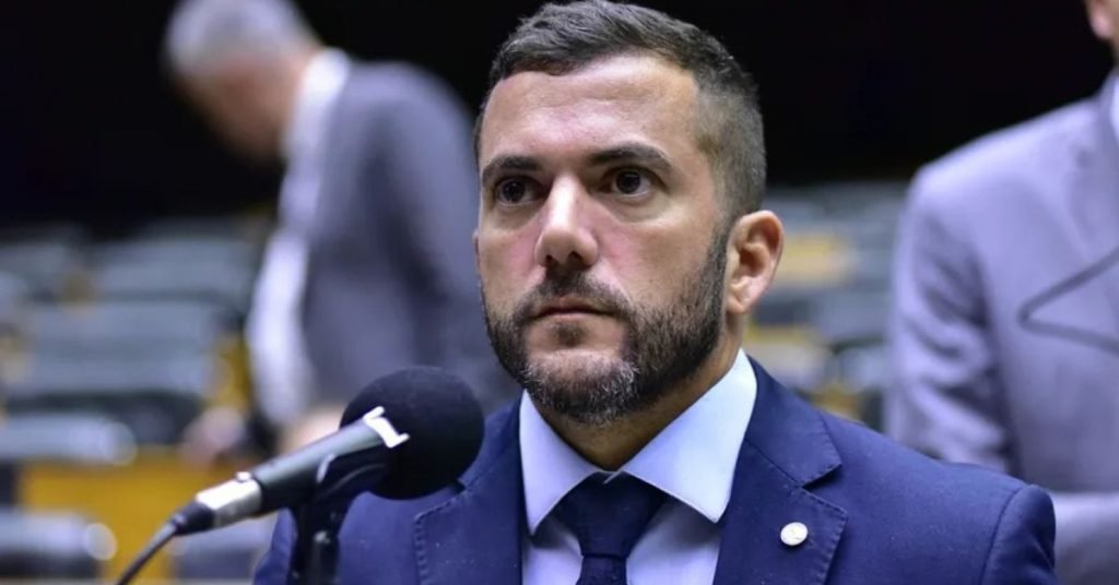 Carlos Jordy