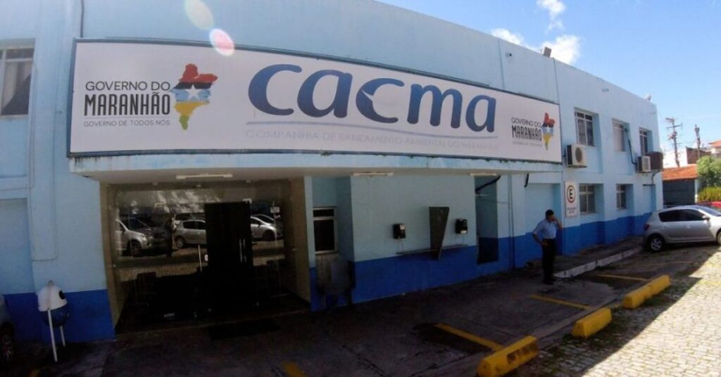 Caema água