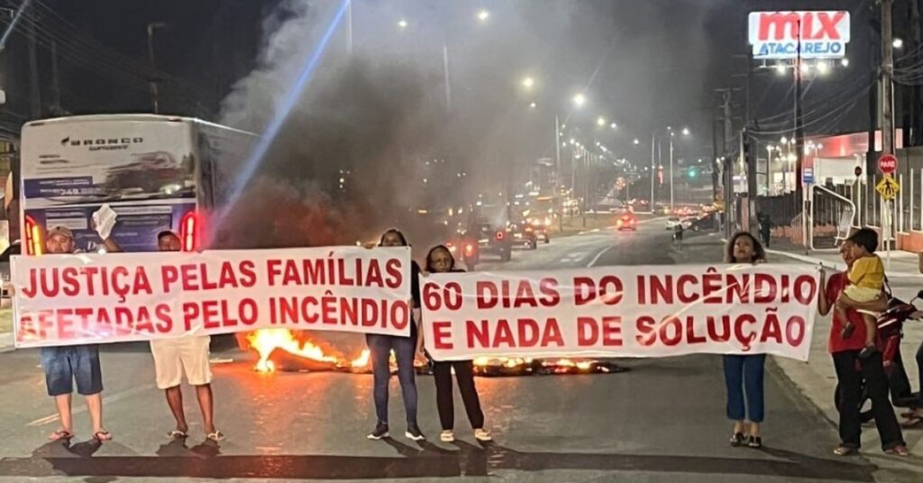 Incêndio Protesto