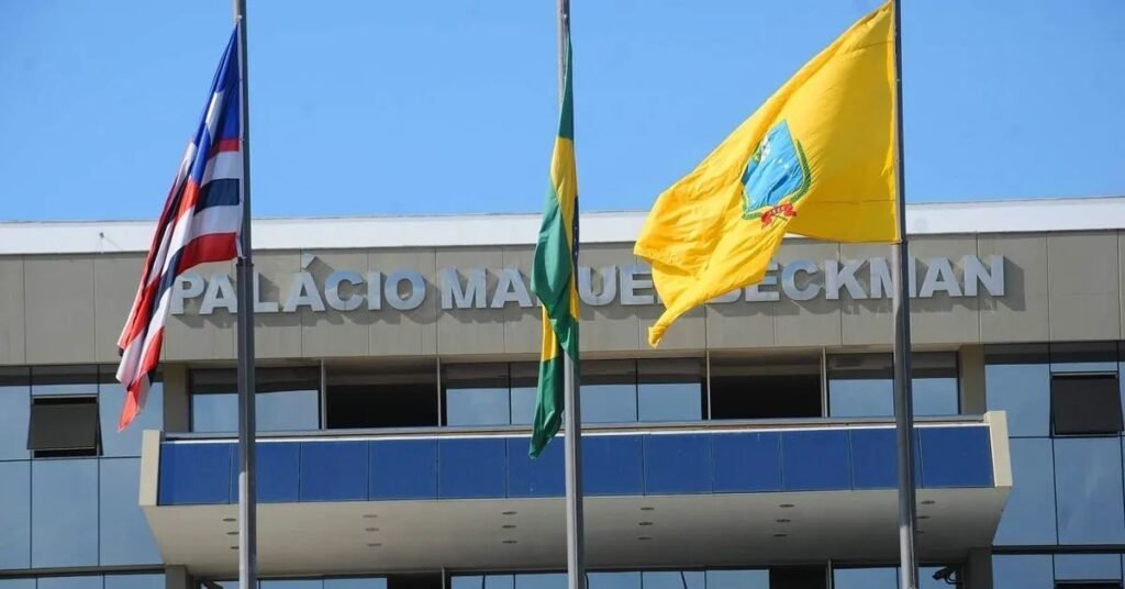 Alema 33 anos