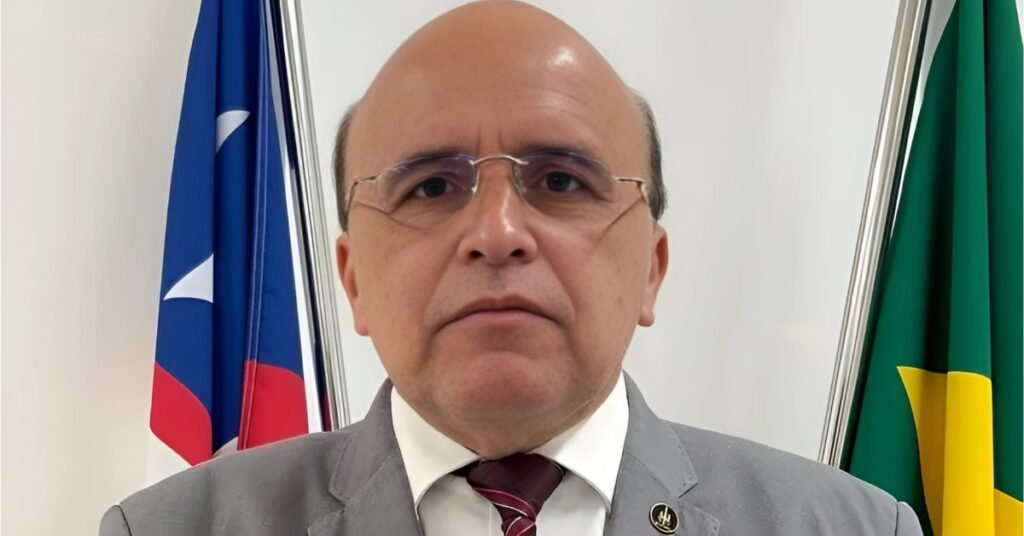 Procurador caminha