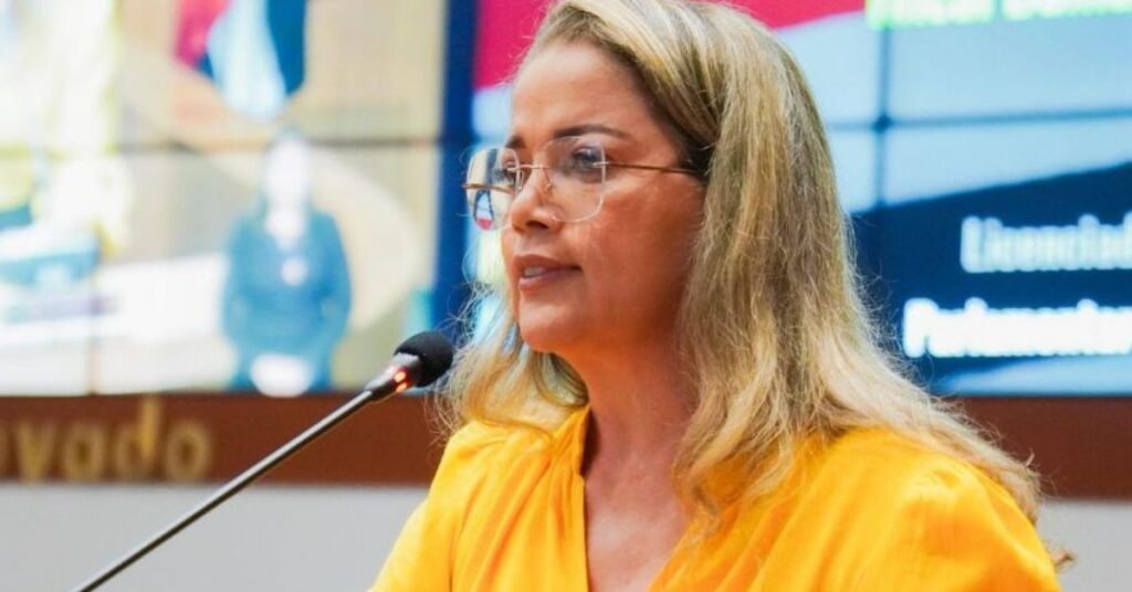 Mical deputada