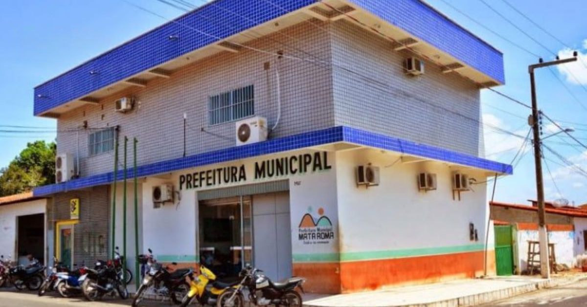 FUNCIONÁRIA FANTASMA
