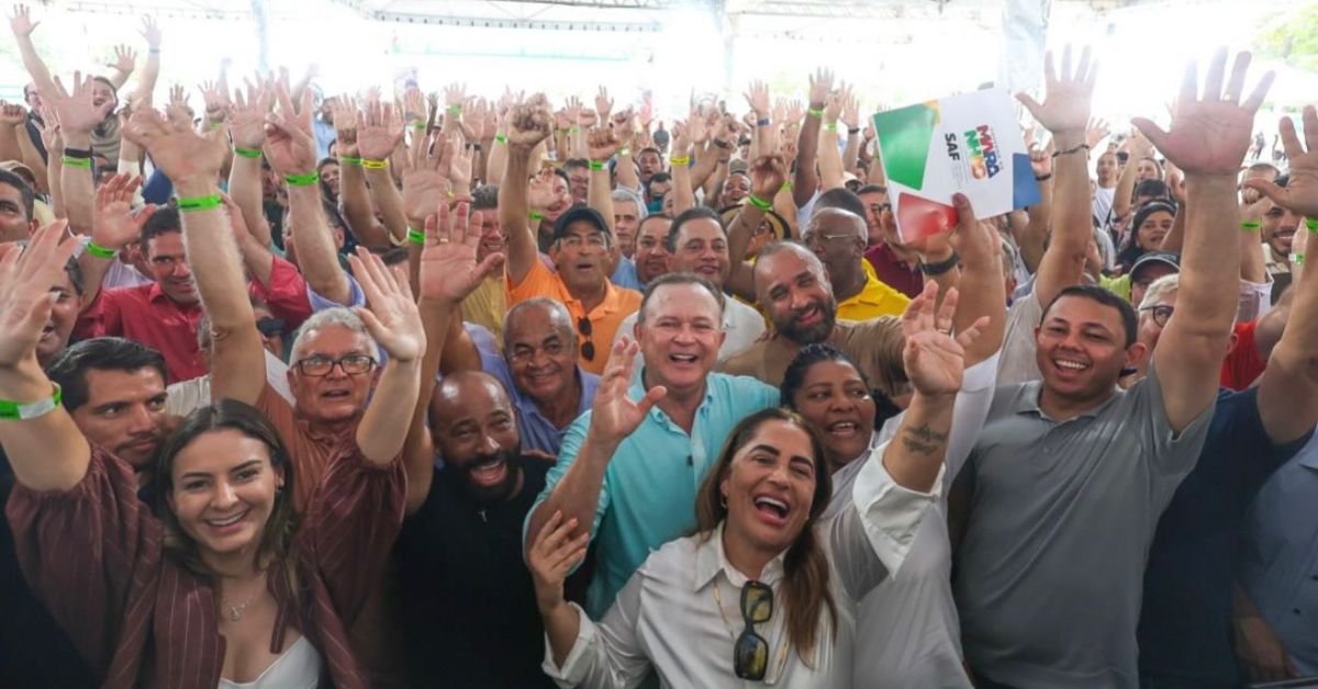 FAMEM retroescavadeira