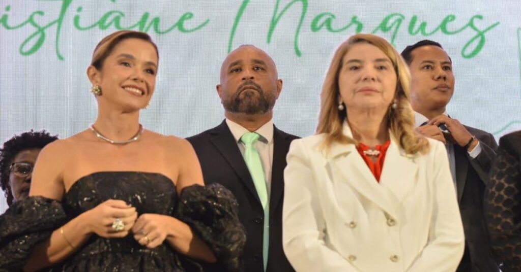 famem defensora
