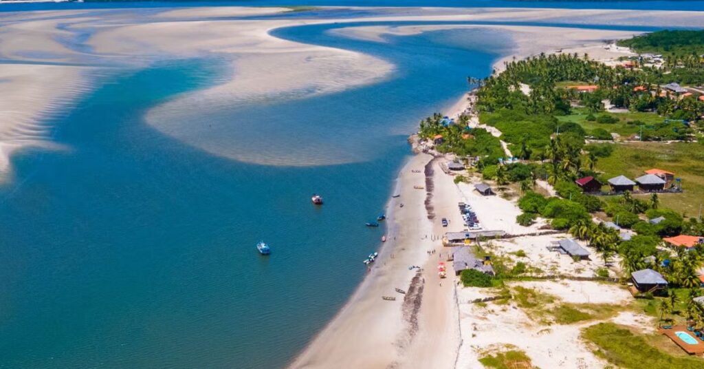 praia atins