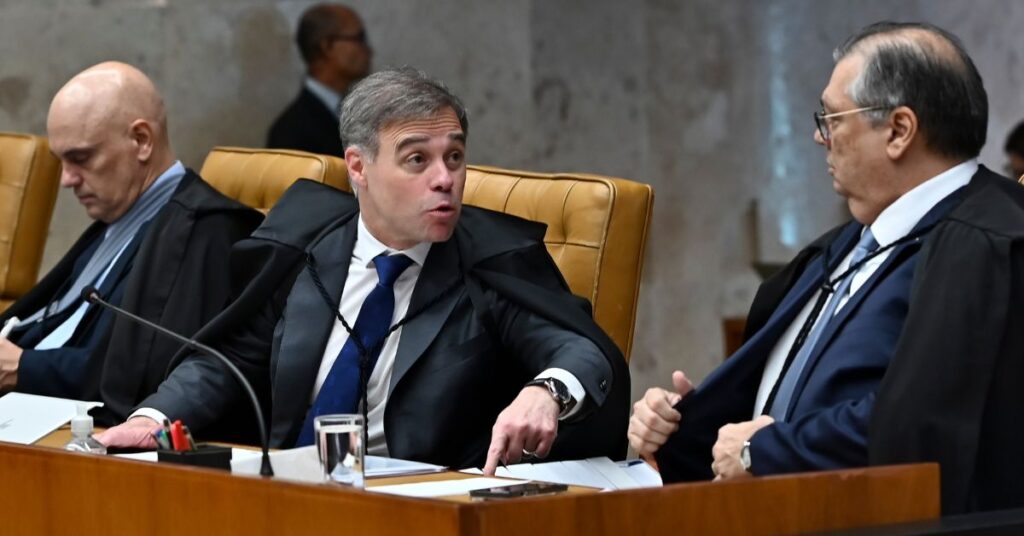Mendonça cutucada