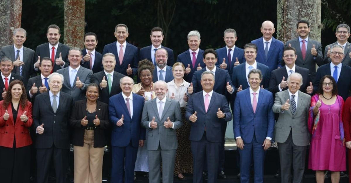 ex-ministros