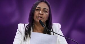 Senadora Fake